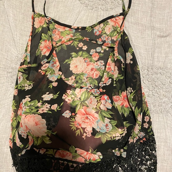 Love this shirt! Crop Camisole - very cute! - Picture 2 of 7